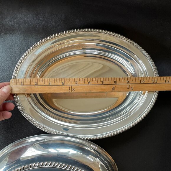 Vintage W.M.Rogers Silverplate Oval 12" Covered Serving Bowl w/insert - Picture 6 of 12